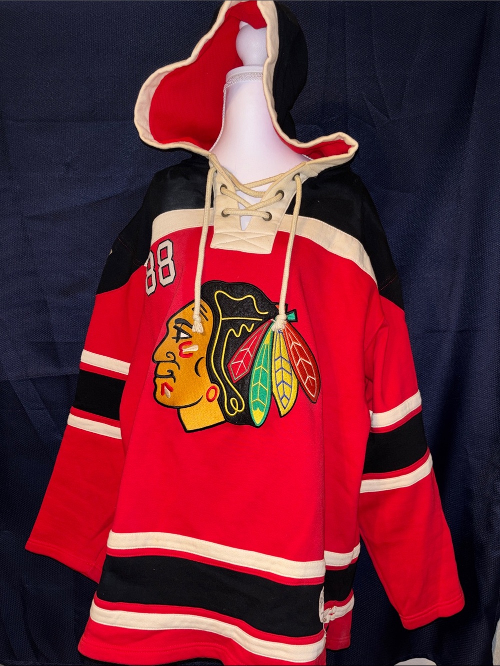 Blackhawks Hockey Jersey with Hood - size L - NHL Official